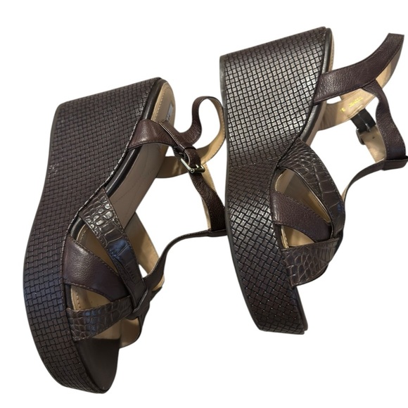 🌹Geox Women's Brown Sandals - Picture 1 of 7